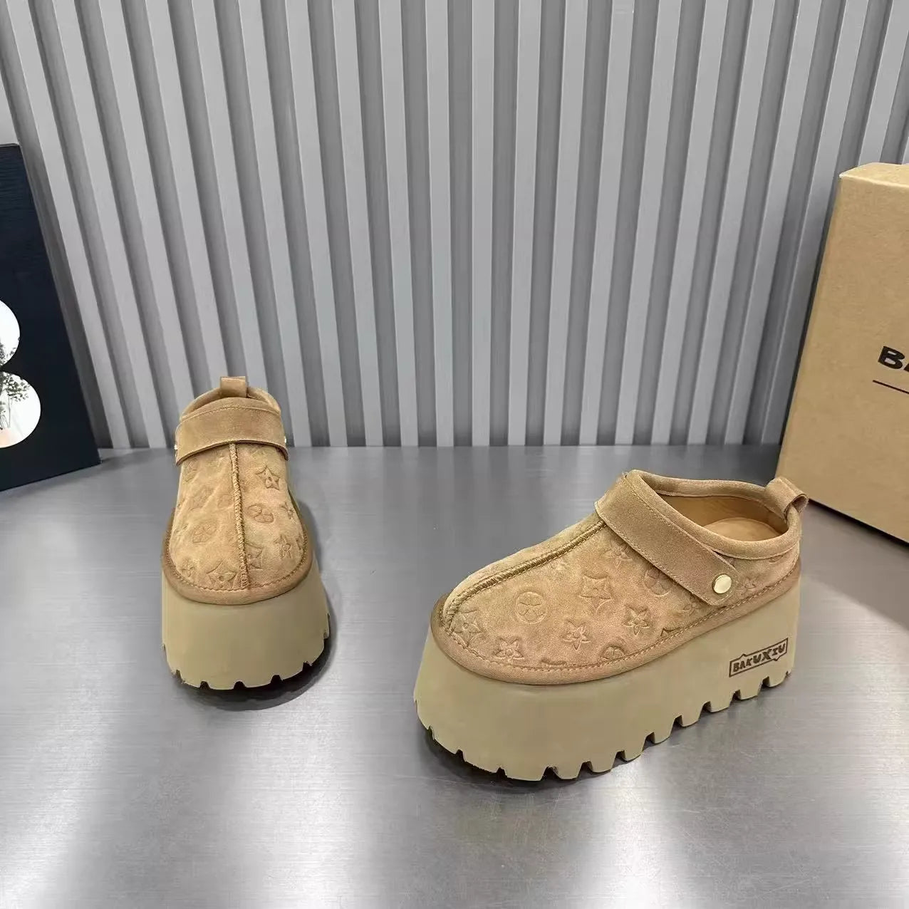 Versatile Lazy Height Increasing Casual Slippers