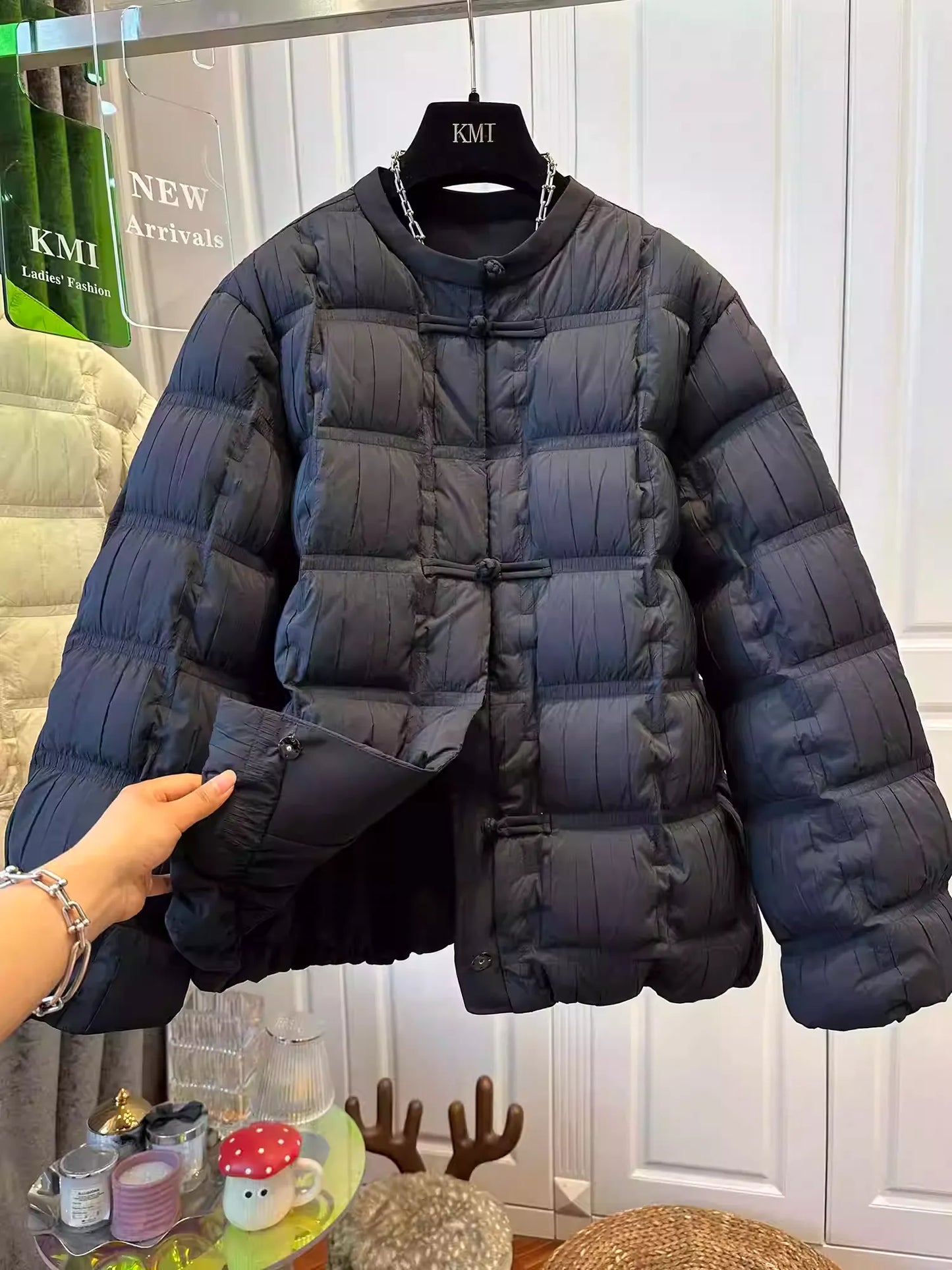 Elegant Pleated Down Coat with Frog Buttons