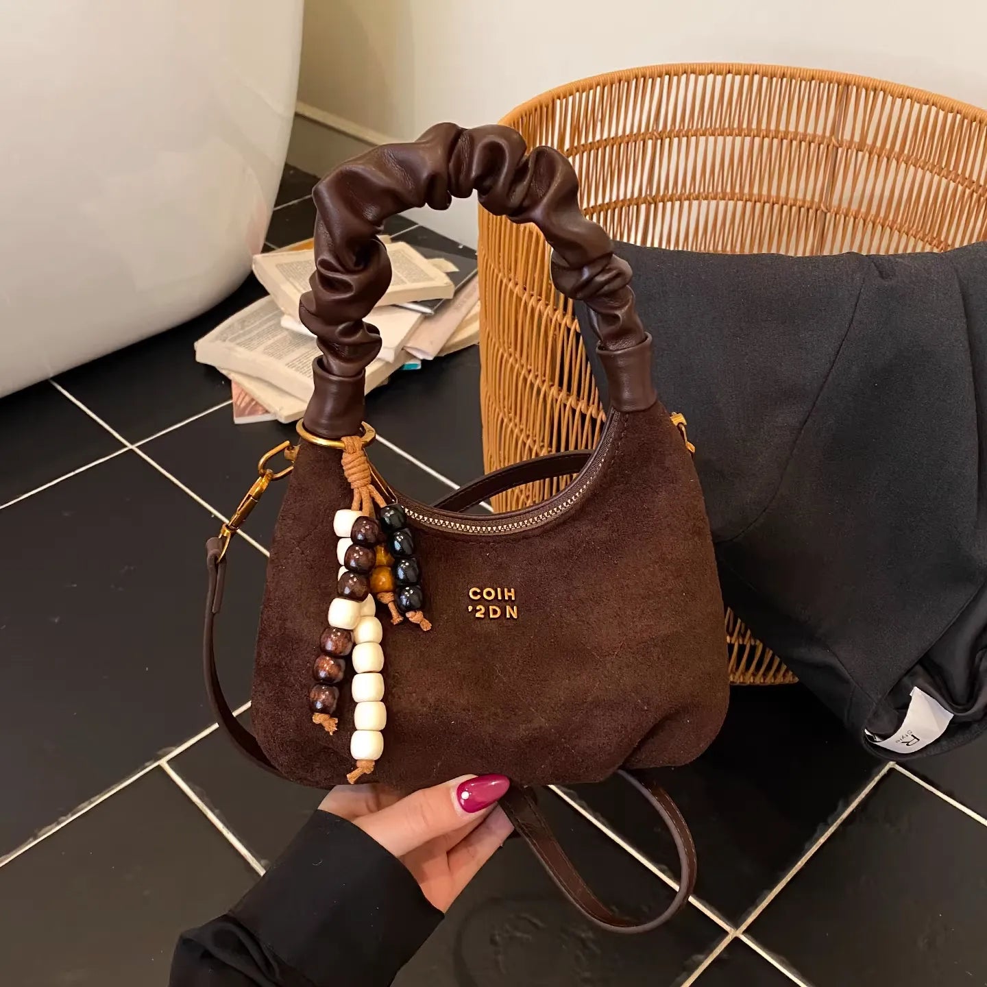 Stylish Maillard Retro Textured Dumpling Bag Matte Finish Crossbody Casual Bag