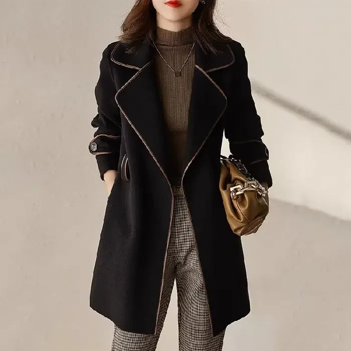 Street Style Fashion-Forward Women's Wool Blend Coat, Long Stylish Overcoat