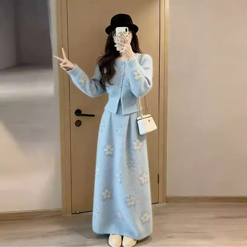 Women's Blue Floral Knit Sweater Set