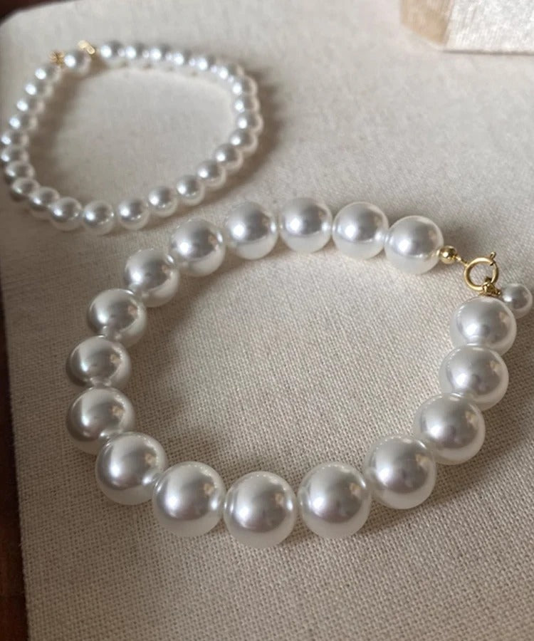 Exquisite 14K Gold Buckle White Pearl Bracelet