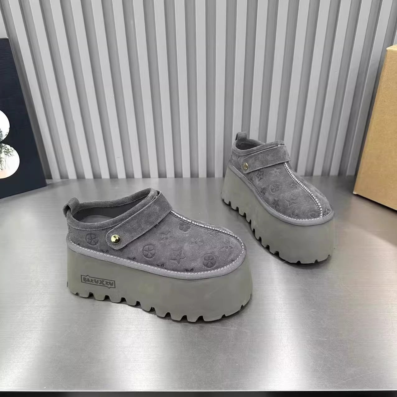 Versatile Lazy Height Increasing Casual Slippers