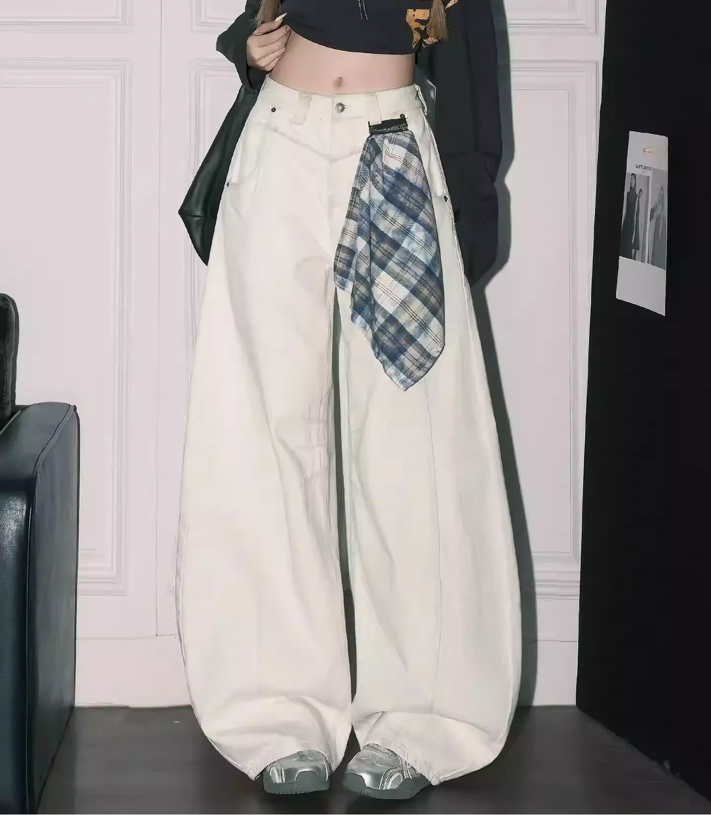 Waisted Curved Blade Wide Leg Jeans