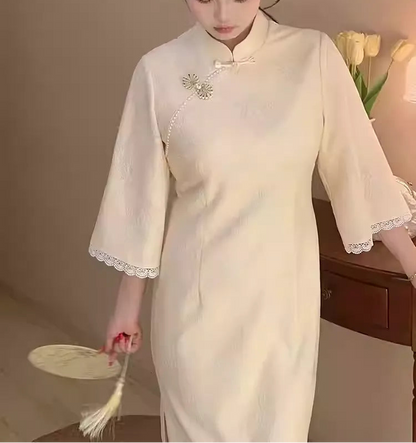 Plus Size Cream Yellow Lace Flared-Sleeve Retro Chinese Qipao