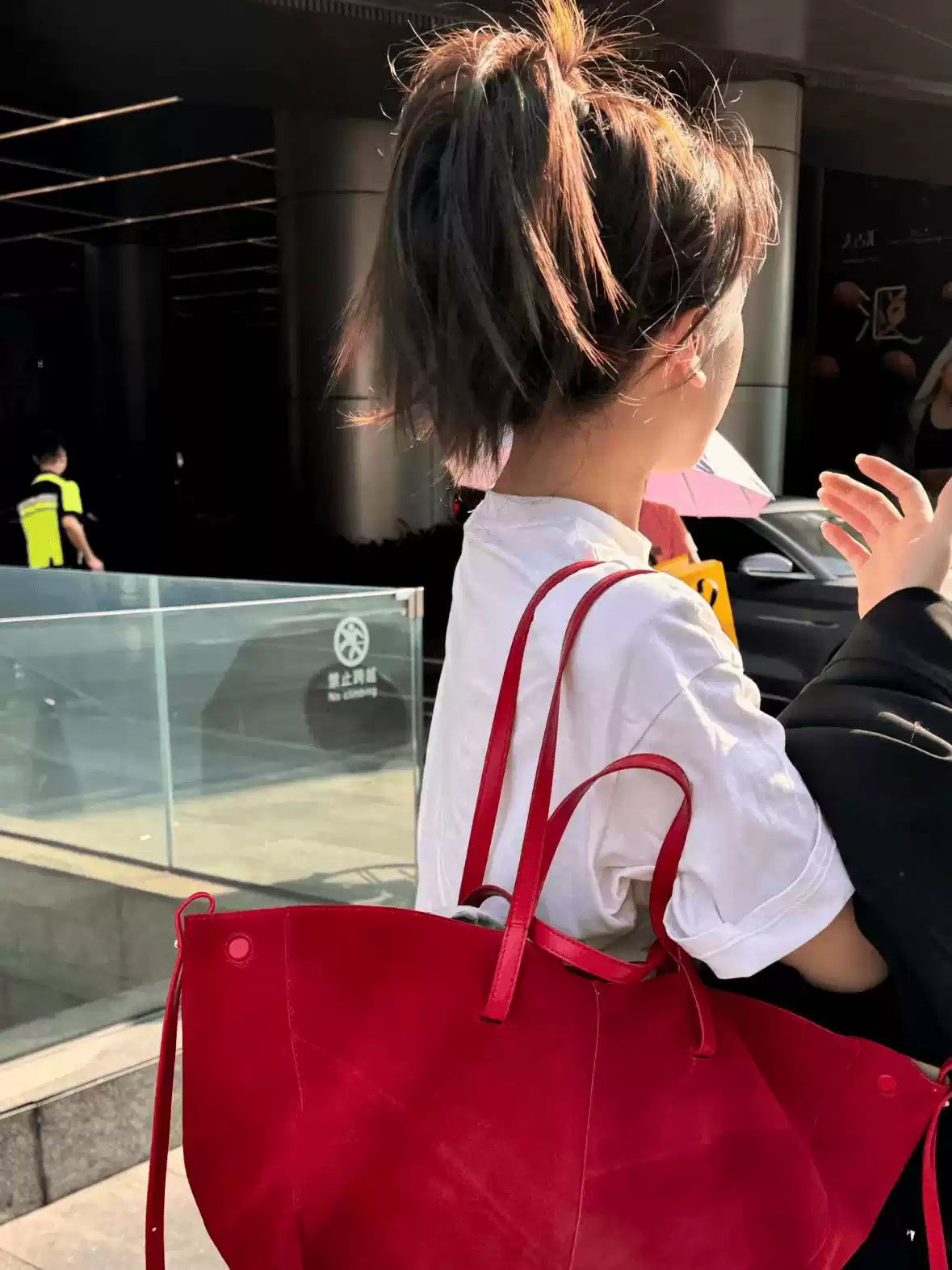 Red High-End Tote Bag | Minimalist & Spacious Women's Bag