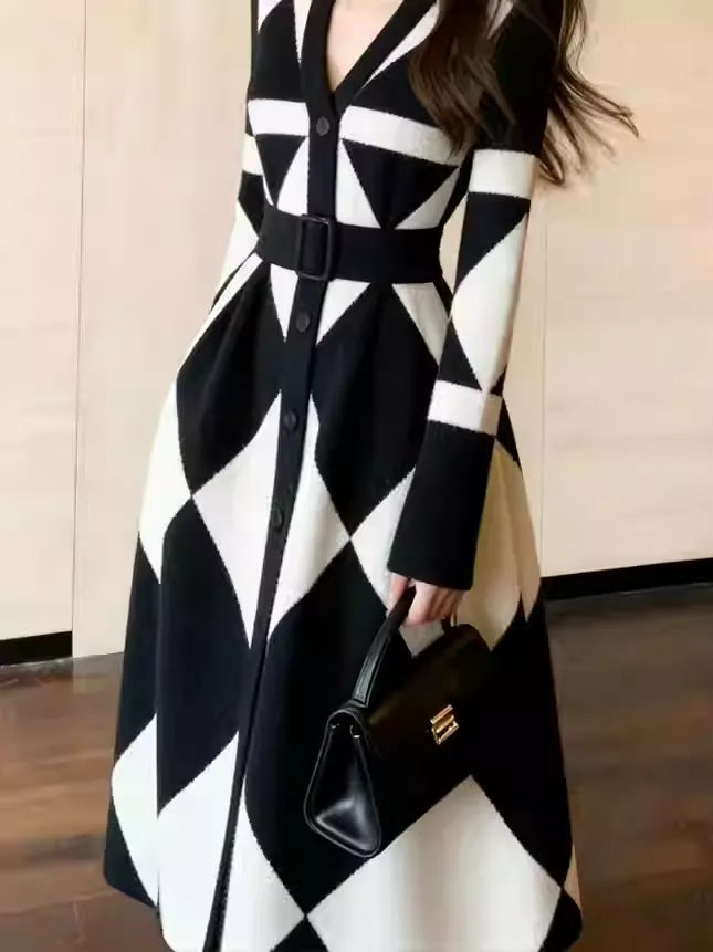 Diamond-patterned dress geometric style skirt