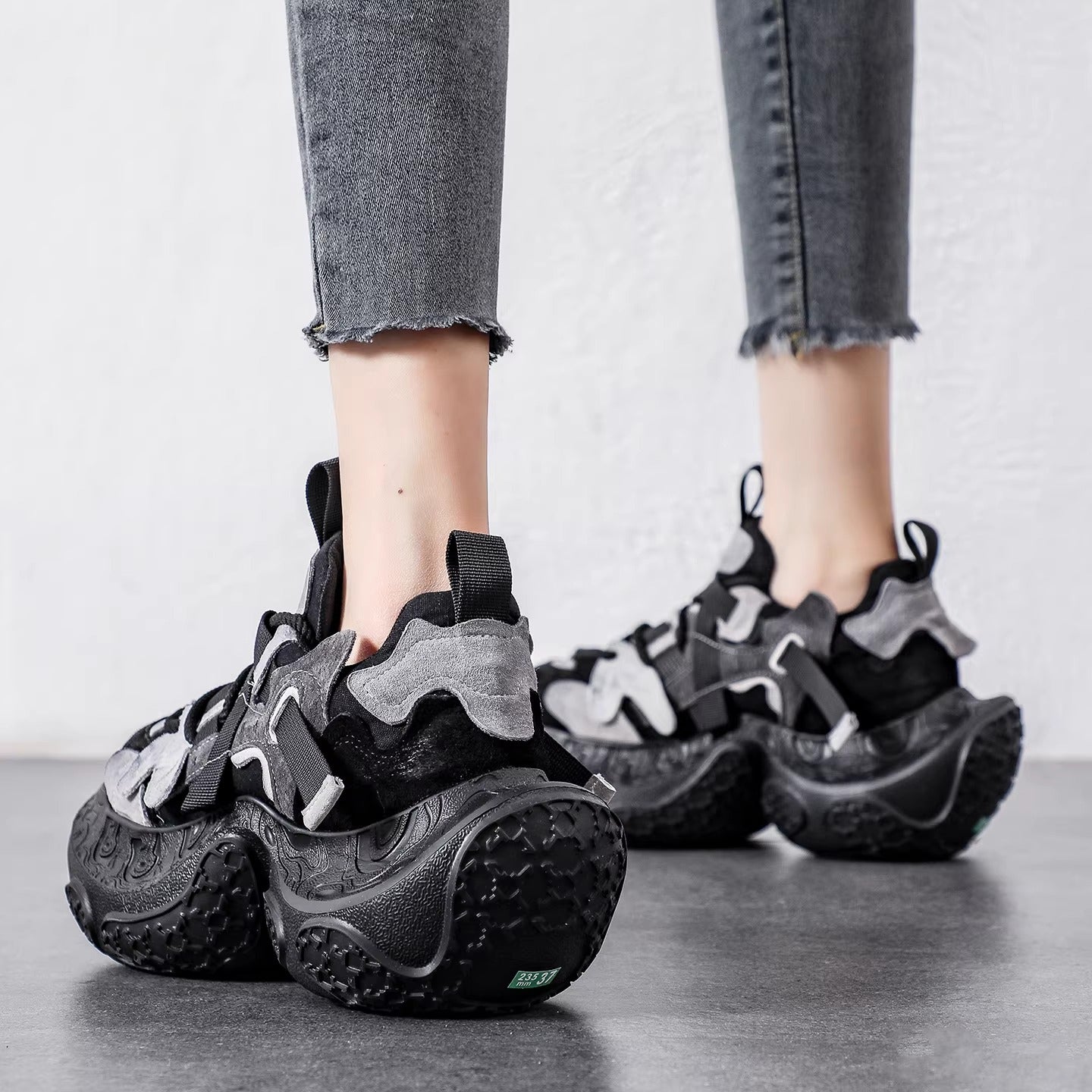Casual Platform Height-Increasing Shoes