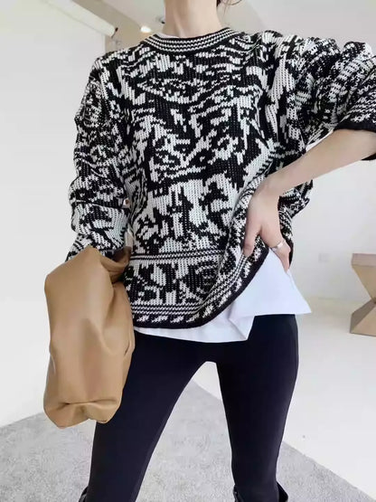 Chic Two-Tone Printed Jacquard Sweater Soft Textured Casual Knit Top