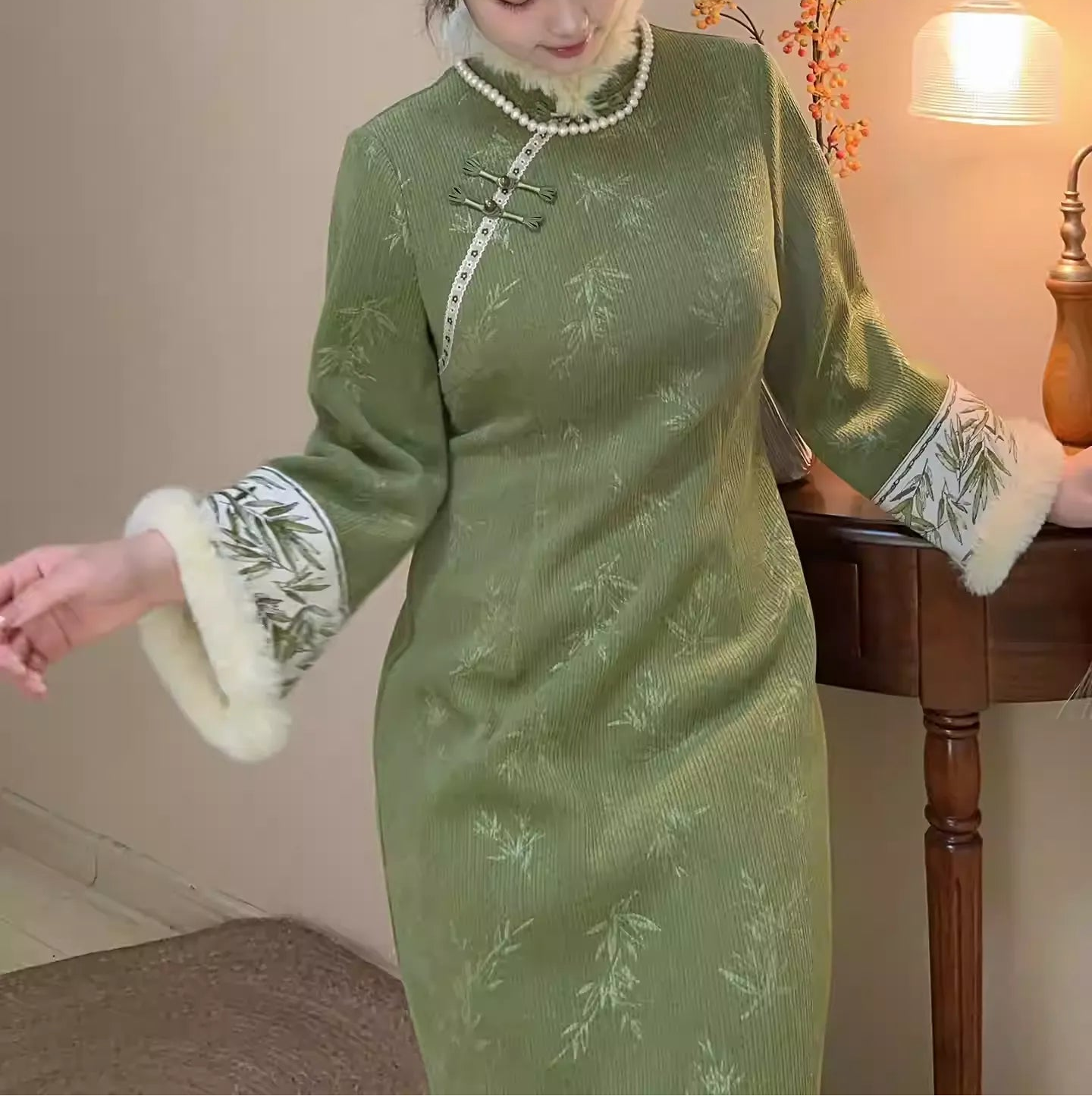 Plus Size Chinese Style Green Bamboo Velvet Qipao