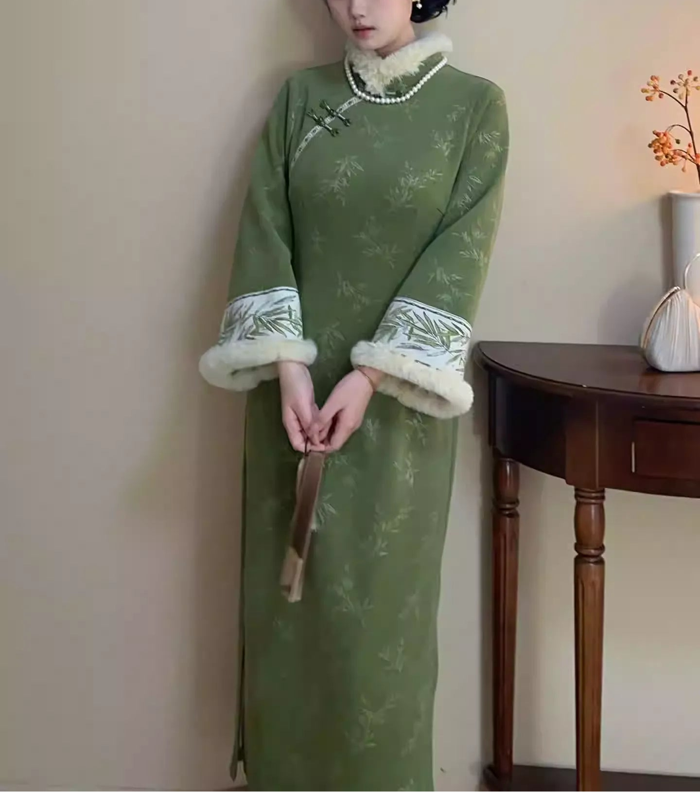 Plus Size Chinese Style Green Bamboo Velvet Qipao