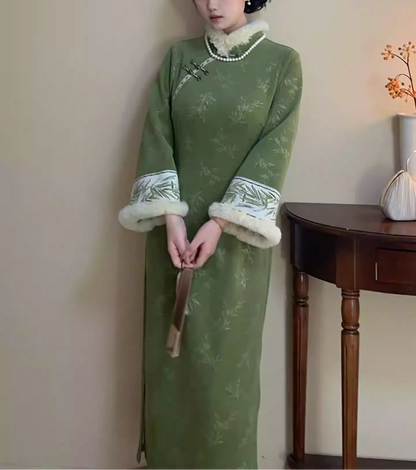 Plus Size Chinese Style Green Bamboo Velvet Qipao