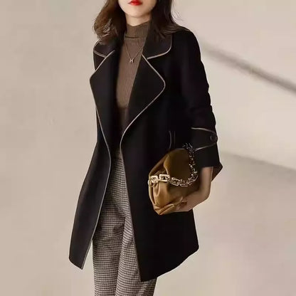 Street Style Fashion-Forward Women's Wool Blend Coat, Long Stylish Overcoat
