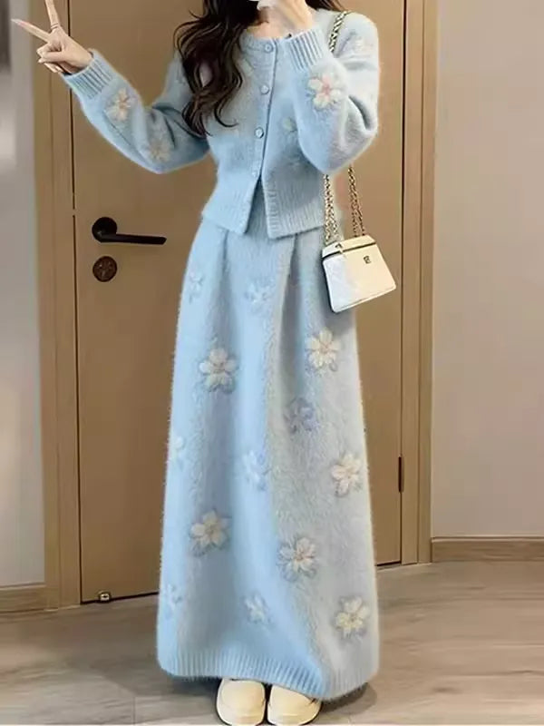 Women's Blue Floral Knit Sweater Set